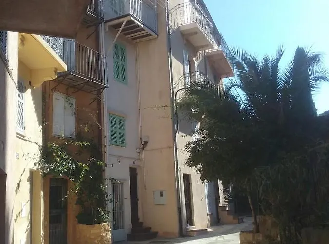 Studio A 2 Pas Du Palais